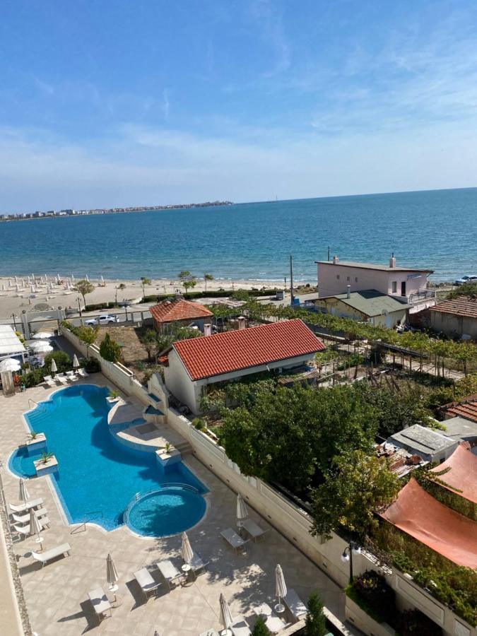 Private Super Apartments By Sea In Apart Hotel ! Pomorie Bagian luar foto