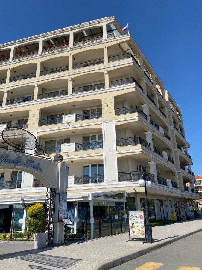 Private Super Apartments By Sea In Apart Hotel ! Pomorie Bagian luar foto