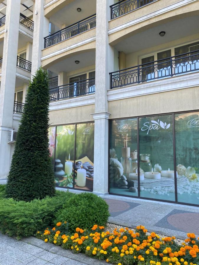 Private Super Apartments By Sea In Apart Hotel ! Pomorie Bagian luar foto