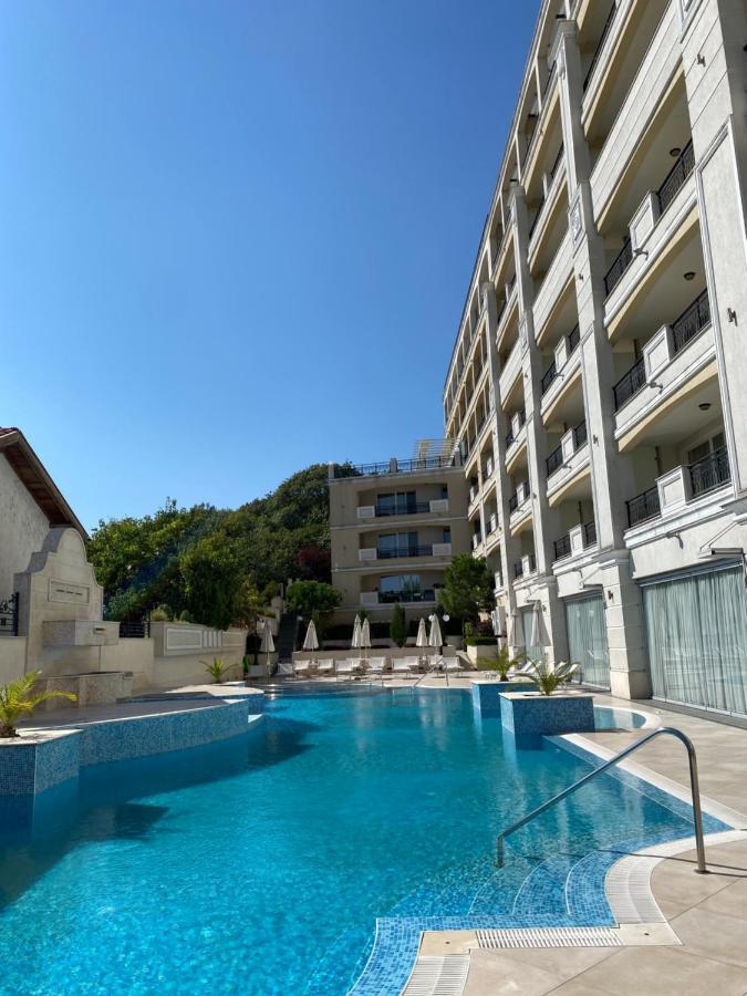 Private Super Apartments By Sea In Apart Hotel ! Pomorie Bagian luar foto