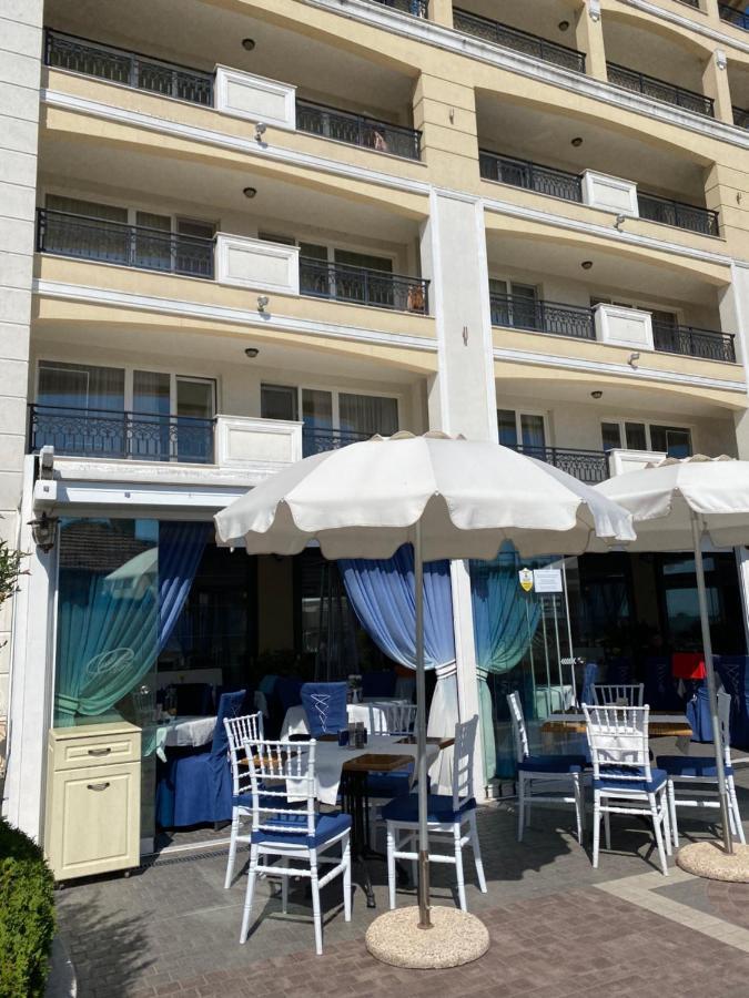 Private Super Apartments By Sea In Apart Hotel ! Pomorie Bagian luar foto